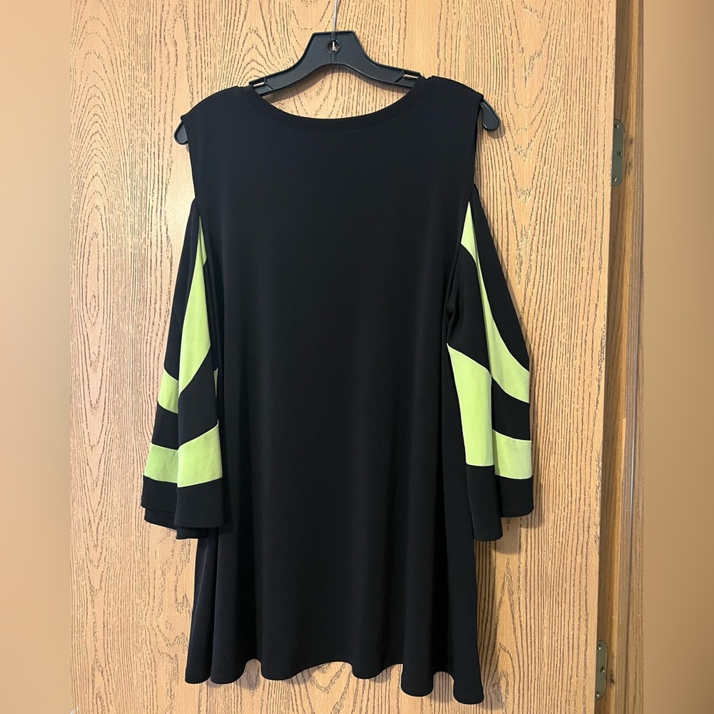 Black and Green Women's Top